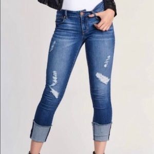 1822 Denim Distressed Taylor Rolled Jeans  Medium Wash Women’s Size 8
